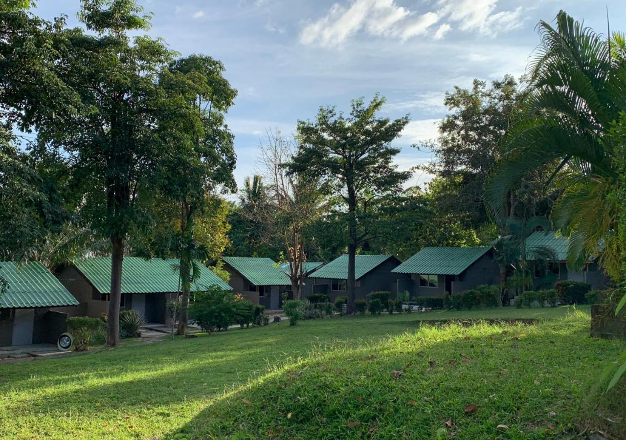 Siam Flora Resort Koh Lanta Exterior photo